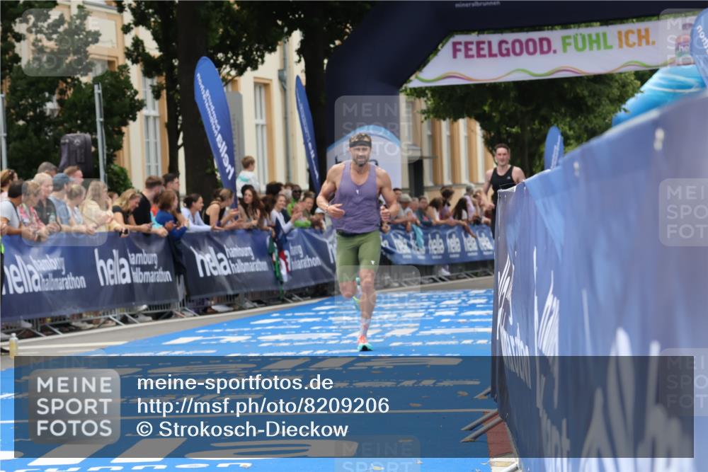 29.06.2025 - hella hamburg halbmarathon Strokosch-Dieckow http://msf.ph/oto/8209206 29.06.2025 10:20:57 Ziel 6530, 11210, 14766, 16120, 19075 meine-sportfotos.de