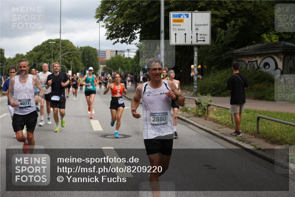 29.06.2025 - hella hamburg halbmarathon Yannick Fuchs http://msf.ph/oto/8209220 29.06.2025 10:45:06 20KM 1366, 1461, 2411, 2540, 2880, 3654, 4077, 4816, 5018, 5336, 5600, 7052, 7134, 7369, 8117, 8205, 8261, 8508, 8819, 8989, 9057, 10057, 10215, 10508, 10603, 11214, 11422, 11512, 11733, 12016, 12778, 12949, 13073, 13808, 14125, 15480, 15720, 15871, 16285, 16291, 16907, 17129, 17221, 17823, 18006, 18182, 18413, 18489, 19007 meine-sportfotos.de