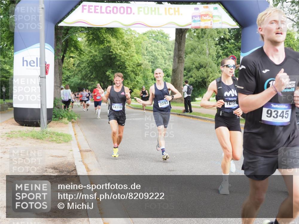 29.06.2025 - hella hamburg halbmarathon MichiJ http://msf.ph/oto/8209222 29.06.2025 10:22:52 Zwischen KM18-KM19 4246, 9345, 10865, 13066, 14310, 17802 meine-sportfotos.de