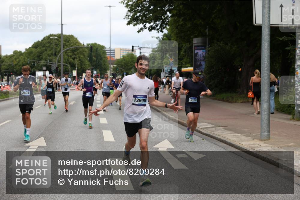 29.06.2025 - hella hamburg halbmarathon Yannick Fuchs http://msf.ph/oto/8209284 29.06.2025 10:32:21 20KM 1505, 2404, 3480, 3790, 5042, 5791, 5923, 6047, 7152, 7154, 9017, 9944, 10793, 10922, 11106, 11423, 12739, 12900, 13148, 13372, 13595, 13900, 15303, 15382, 15888, 16698, 17726, 18103, 18193, 18216, 18277, 18357, 18986 meine-sportfotos.de