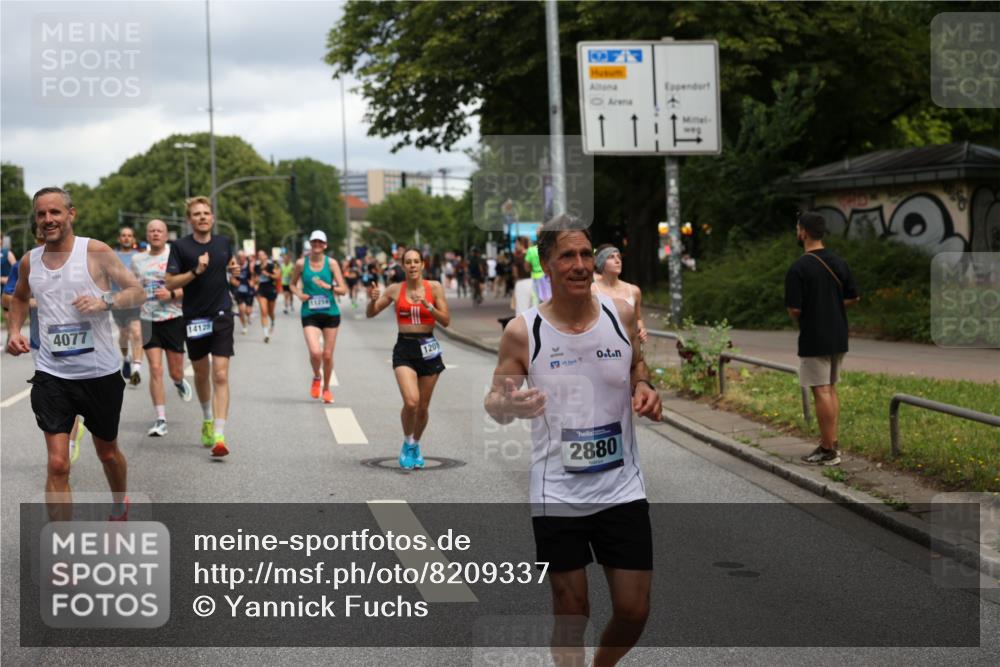29.06.2025 - hella hamburg halbmarathon Yannick Fuchs http://msf.ph/oto/8209337 29.06.2025 10:45:06 20KM 1366, 1461, 2411, 2540, 2880, 3654, 4077, 4816, 5018, 5336, 5600, 7052, 7134, 7369, 8117, 8205, 8261, 8508, 8819, 8989, 9057, 10057, 10215, 10508, 10603, 11214, 11422, 11512, 11733, 12016, 12778, 12949, 13073, 13808, 14125, 15480, 15720, 15871, 16285, 16291, 16907, 17129, 17221, 17823, 18006, 18182, 18413, 18489, 19007 meine-sportfotos.de
