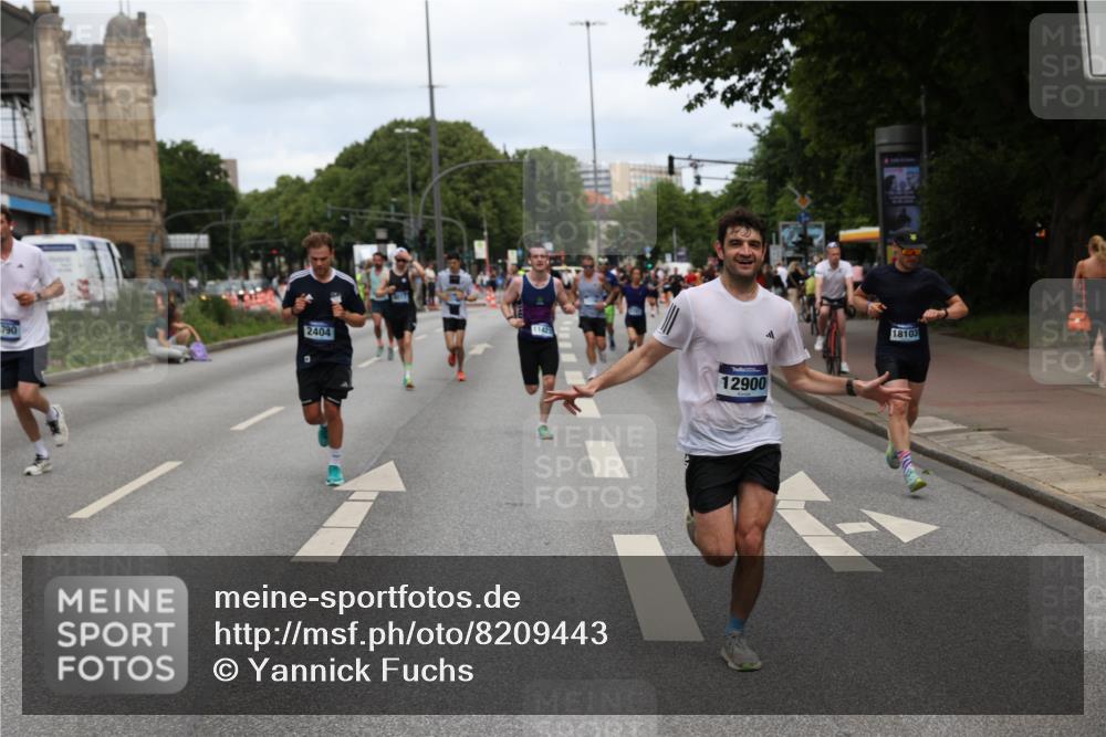 29.06.2025 - hella hamburg halbmarathon Yannick Fuchs http://msf.ph/oto/8209443 29.06.2025 10:32:21 20KM 1505, 2404, 3480, 3790, 5042, 5791, 5923, 6047, 7152, 7154, 9017, 9944, 10793, 10922, 11106, 11423, 12739, 12900, 13148, 13372, 13595, 13900, 15303, 15382, 15888, 16698, 17726, 18103, 18193, 18216, 18277, 18357, 18986 meine-sportfotos.de