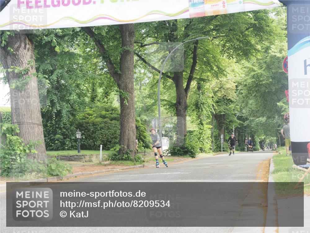29.06.2025 - hella hamburg halbmarathon KatJ http://msf.ph/oto/8209534 29.06.2025 09:34:47 Zwischen KM18-KM19  meine-sportfotos.de