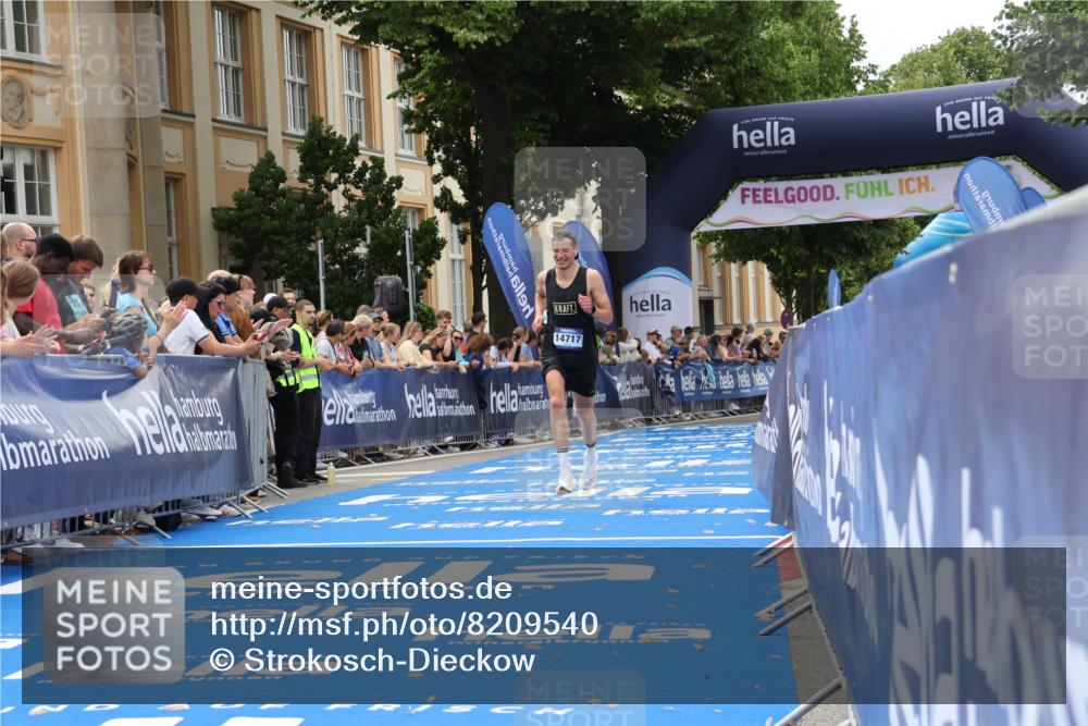29.06.2025 - hella hamburg halbmarathon Strokosch-Dieckow http://msf.ph/oto/8209540 29.06.2025 10:21:09 Ziel 14717, 16120 meine-sportfotos.de