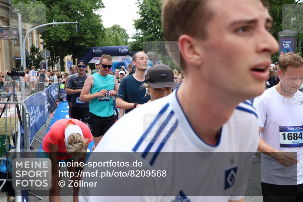 29.06.2025 - hella hamburg halbmarathon Zöllner http://msf.ph/oto/8209568 29.06.2025 10:49:51 Ziel 3543, 4017, 5460, 5894, 6125, 9126, 9200, 9551, 9597, 9723, 9924, 11975, 13159, 13463, 14794, 16800, 16877, 17282, 17753, 18926, 19109, 19122 meine-sportfotos.de