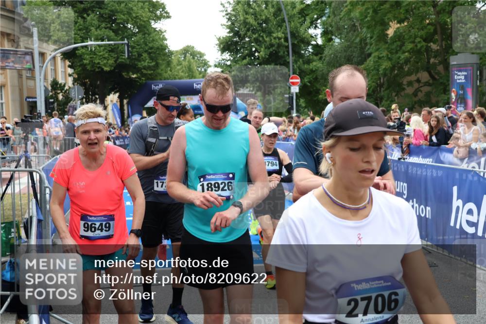 29.06.2025 - hella hamburg halbmarathon Zöllner http://msf.ph/oto/8209622 29.06.2025 10:49:52 Ziel 3543, 4017, 5460, 5894, 6125, 8455, 9126, 9200, 9551, 9597, 9723, 9924, 11975, 13159, 13463, 14794, 16800, 17282, 17753, 19109, 19122 meine-sportfotos.de