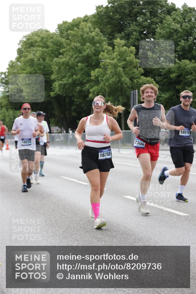 29.06.2025 - hella hamburg halbmarathon Jannik Wohlers http://msf.ph/oto/8209736 29.06.2025 10:26:19 Lombardsbrücke 2643, 4507, 4509, 6625, 7069, 8079, 9186, 11270, 11740, 12071, 15027, 15807, 15878, 16788, 17300, 17675, 18074, 18087, 18516 meine-sportfotos.de