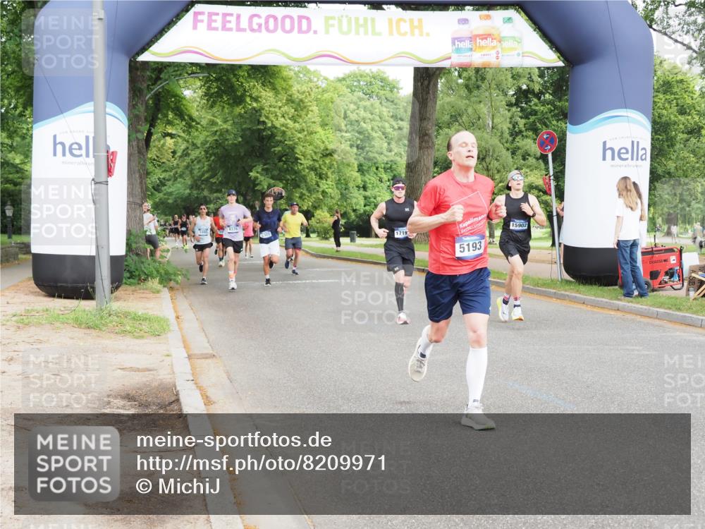 29.06.2025 - hella hamburg halbmarathon MichiJ http://msf.ph/oto/8209971 29.06.2025 10:22:57 Zwischen KM18-KM19 1053, 2243, 4246, 5193, 9345, 10865, 14310, 15902 meine-sportfotos.de
