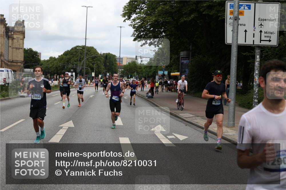 29.06.2025 - hella hamburg halbmarathon Yannick Fuchs http://msf.ph/oto/8210031 29.06.2025 10:32:23 20KM 1505, 2404, 3480, 3790, 5791, 7152, 7154, 9017, 9944, 10793, 10922, 11106, 11423, 12739, 12900, 13148, 13372, 13595, 13900, 15303, 15382, 15888, 16698, 17726, 18103, 18193, 18216, 18277, 18357, 18986 meine-sportfotos.de