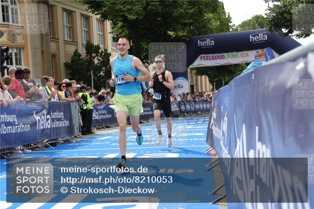 29.06.2025 - hella hamburg halbmarathon Strokosch-Dieckow http://msf.ph/oto/8210053 29.06.2025 10:21:41 Ziel 6559, 11965 meine-sportfotos.de