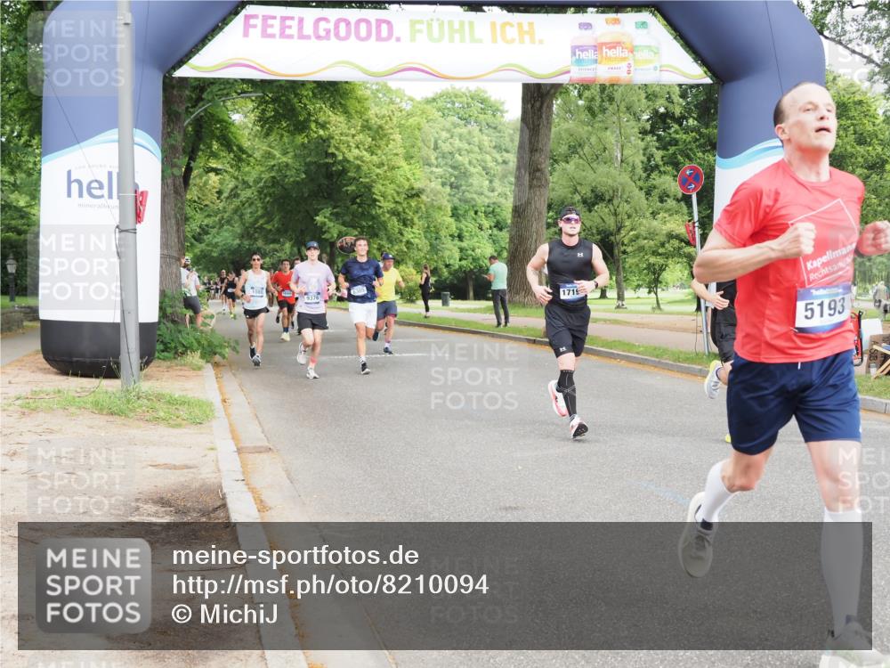 29.06.2025 - hella hamburg halbmarathon MichiJ http://msf.ph/oto/8210094 29.06.2025 10:22:57 Zwischen KM18-KM19 1053, 2243, 4246, 5193, 9345, 10865, 14310, 15902 meine-sportfotos.de