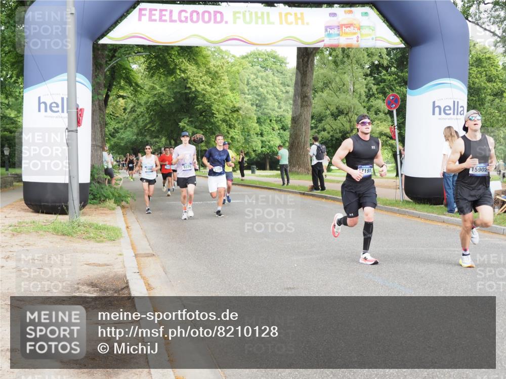 29.06.2025 - hella hamburg halbmarathon MichiJ http://msf.ph/oto/8210128 29.06.2025 10:22:58 Zwischen KM18-KM19 1053, 2243, 5193, 6305, 9345, 10865, 14310, 15902 meine-sportfotos.de