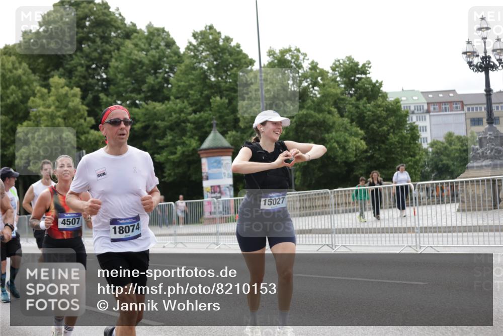 29.06.2025 - hella hamburg halbmarathon Jannik Wohlers http://msf.ph/oto/8210153 29.06.2025 10:26:22 Lombardsbrücke 1973, 2045, 2643, 4507, 4509, 6625, 7069, 8079, 9186, 11270, 11740, 12071, 15027, 15807, 15878, 16479, 16788, 17300, 17675, 18074, 18516, 18962, 18978 meine-sportfotos.de