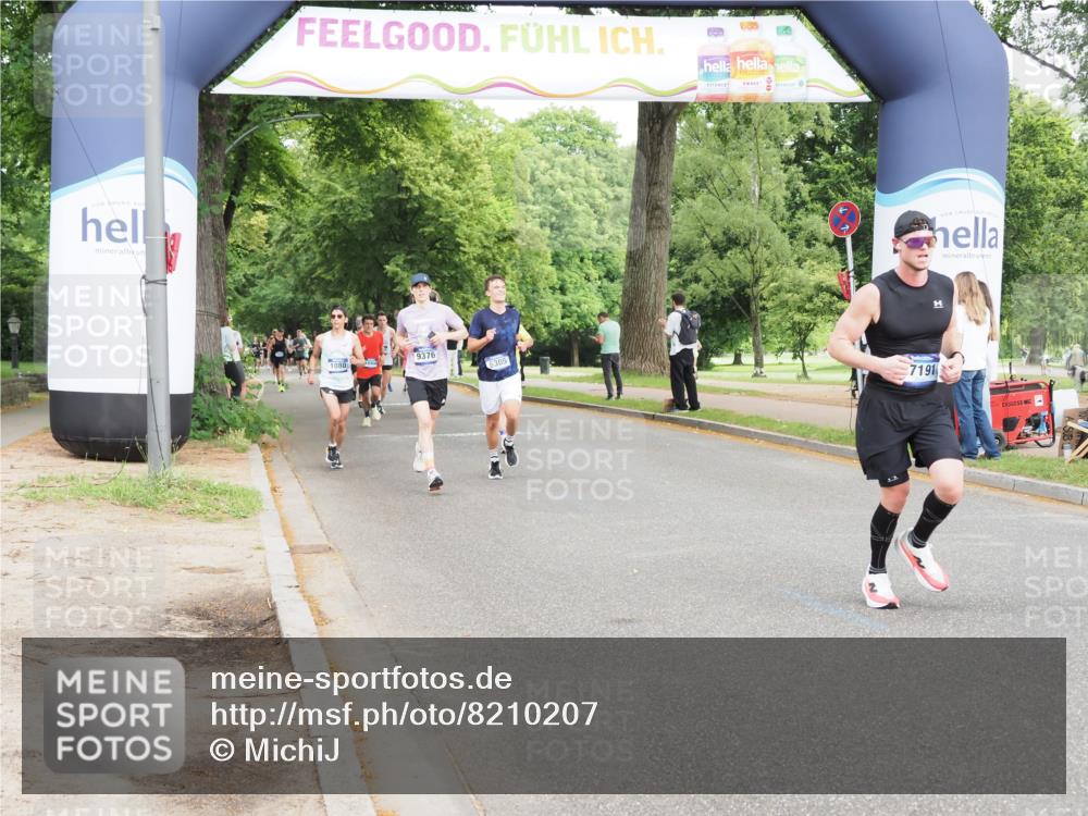 29.06.2025 - hella hamburg halbmarathon MichiJ http://msf.ph/oto/8210207 29.06.2025 10:22:58 Zwischen KM18-KM19 1053, 2243, 5193, 6305, 9345, 10865, 14310, 15902 meine-sportfotos.de