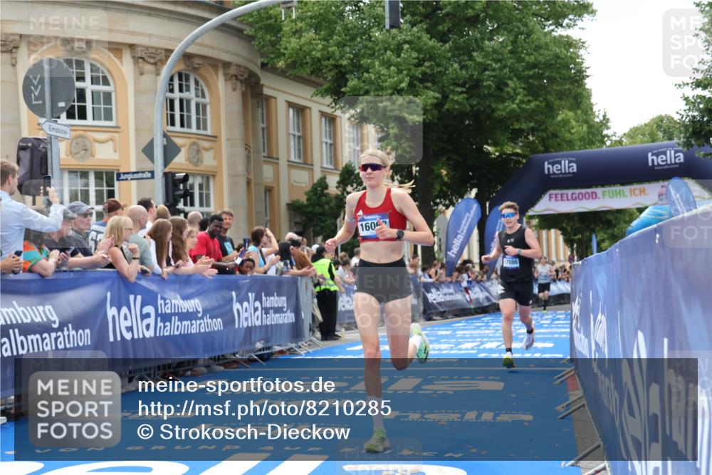 29.06.2025 - hella hamburg halbmarathon Strokosch-Dieckow http://msf.ph/oto/8210285 29.06.2025 10:22:04 Ziel 13751, 16068, 17886, 18693 meine-sportfotos.de