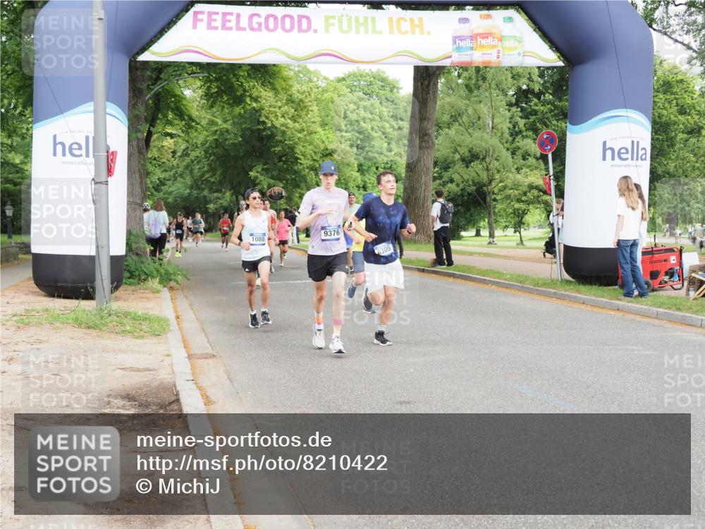 29.06.2025 - hella hamburg halbmarathon MichiJ http://msf.ph/oto/8210422 29.06.2025 10:22:59 Zwischen KM18-KM19 1053, 2243, 5193, 6305, 9345, 9376, 10865, 15902 meine-sportfotos.de