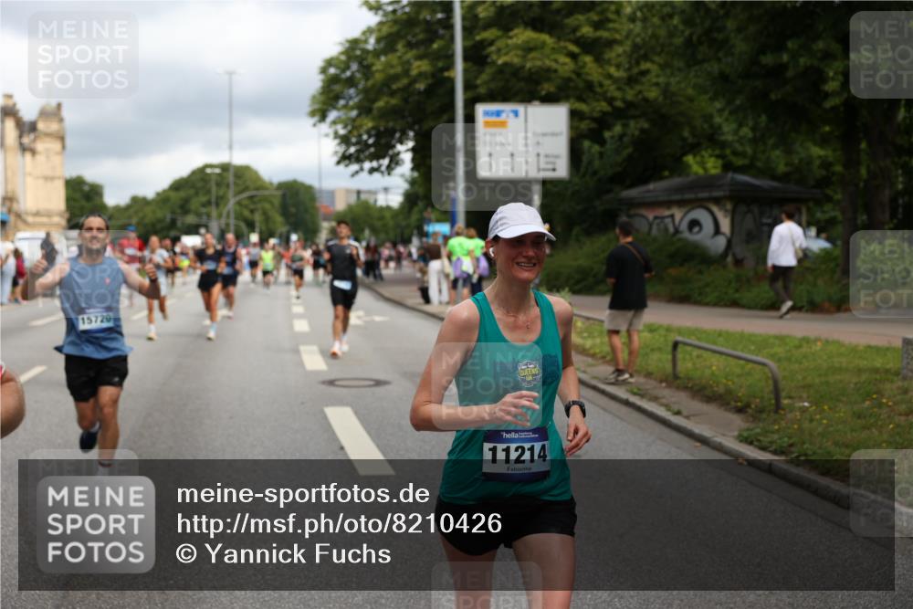 29.06.2025 - hella hamburg halbmarathon Yannick Fuchs http://msf.ph/oto/8210426 29.06.2025 10:45:10 20KM 1366, 2411, 2540, 2880, 4077, 4816, 5018, 5336, 5600, 7134, 7369, 7943, 8117, 8205, 8261, 8508, 8989, 10057, 10215, 10508, 10603, 10691, 11124, 11214, 11422, 11512, 11625, 11733, 12016, 12778, 12949, 13073, 13808, 14125, 14458, 15480, 15720, 15871, 16285, 16291, 16907, 17129, 17823, 18006, 18182, 18413, 18489, 19007 meine-sportfotos.de
