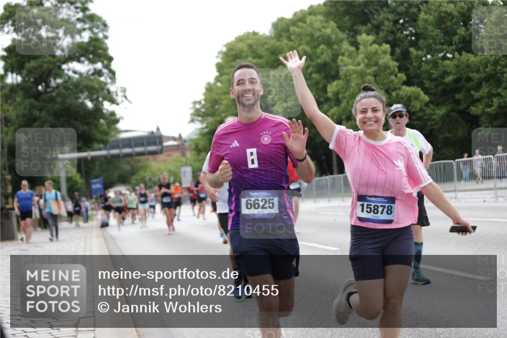 29.06.2025 - hella hamburg halbmarathon Jannik Wohlers http://msf.ph/oto/8210455 29.06.2025 10:26:24 Lombardsbrücke 1973, 2045, 2643, 4507, 4509, 6625, 7069, 8079, 9186, 11270, 11740, 12071, 15027, 15878, 16479, 16788, 17300, 17675, 18074, 18516, 18962, 18978 meine-sportfotos.de