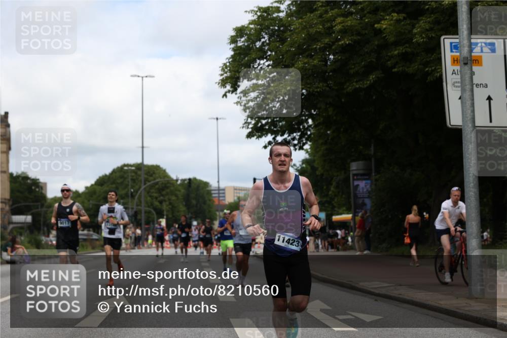29.06.2025 - hella hamburg halbmarathon Yannick Fuchs http://msf.ph/oto/8210560 29.06.2025 10:32:24 20KM 1505, 2404, 3480, 3790, 5791, 7152, 7154, 7743, 9017, 9944, 10793, 10922, 11106, 11423, 12739, 12900, 13148, 13595, 13900, 15303, 15382, 15888, 16698, 17726, 18103, 18193, 18216, 18277, 18357 meine-sportfotos.de