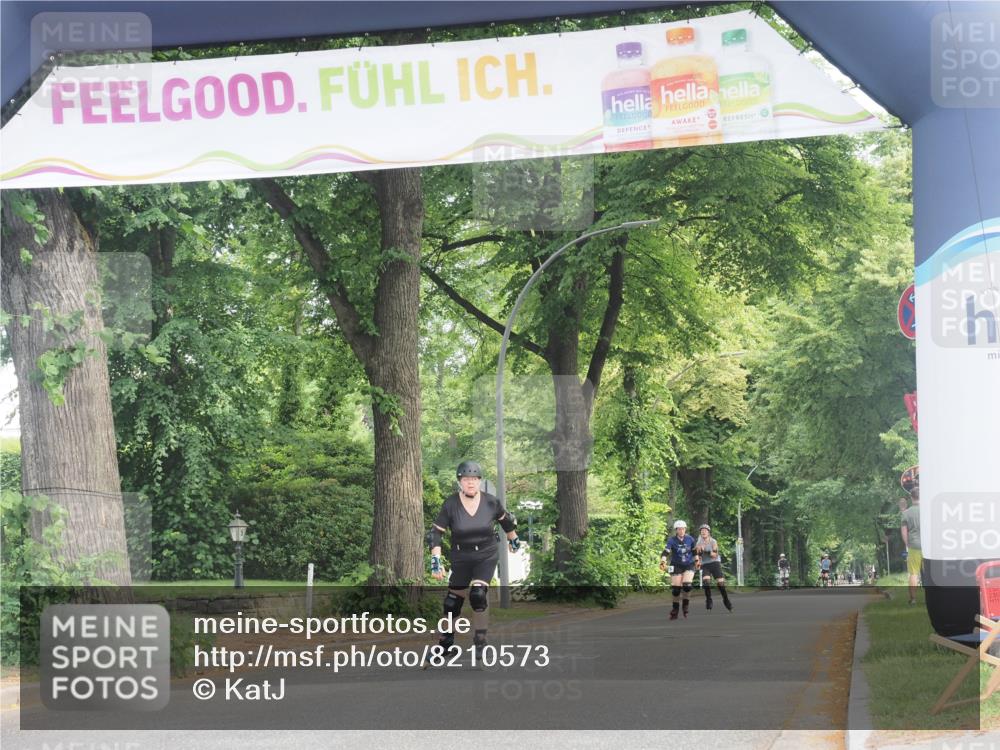 29.06.2025 - hella hamburg halbmarathon KatJ http://msf.ph/oto/8210573 29.06.2025 09:34:54 Zwischen KM18-KM19  meine-sportfotos.de