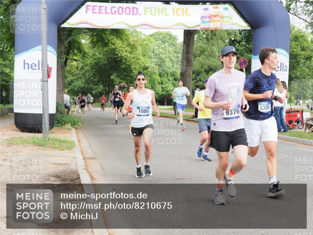 29.06.2025 - hella hamburg halbmarathon MichiJ http://msf.ph/oto/8210675 29.06.2025 10:23:01 Zwischen KM18-KM19 1053, 1080, 2243, 5193, 6305, 9376, 15902, 18906 meine-sportfotos.de