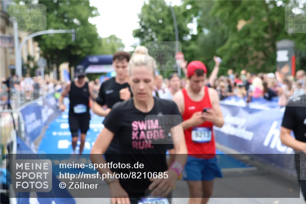 29.06.2025 - hella hamburg halbmarathon Zöllner http://msf.ph/oto/8210685 29.06.2025 10:50:10 Ziel 1216, 1321, 1507, 2020, 3296, 3562, 7176, 8313, 9031, 9303, 9965, 12203, 12235, 13282, 14257, 16403, 18228, 18657, 18658, 18884 meine-sportfotos.de