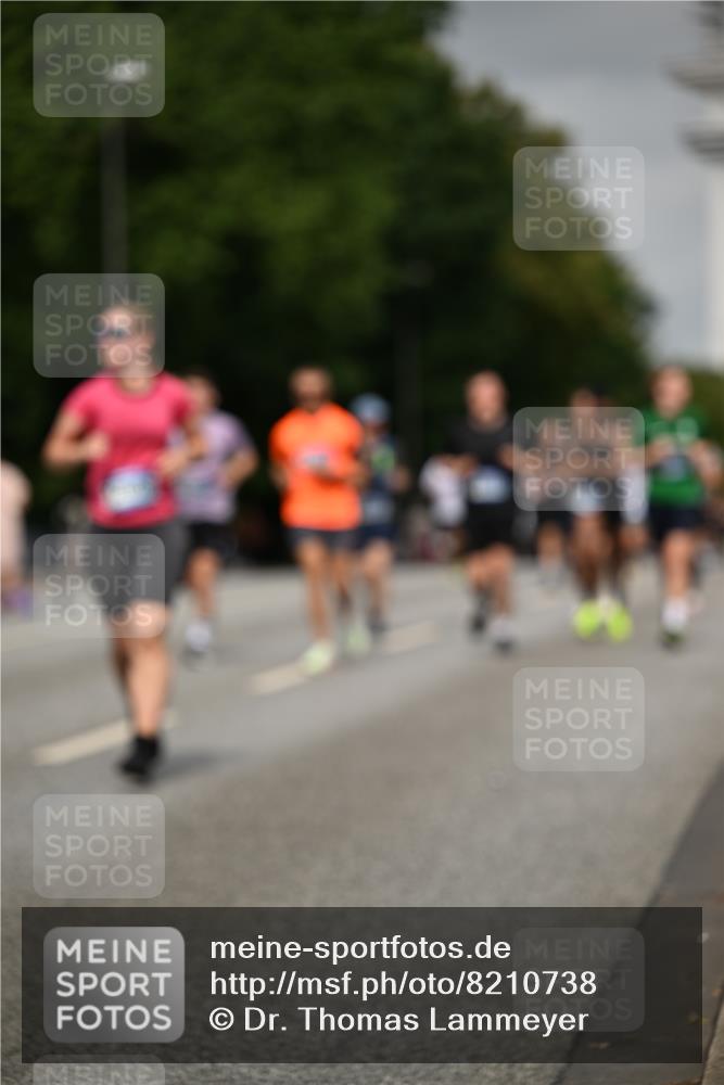 29.06.2025 - hella hamburg halbmarathon Dr. Thomas Lammeyer http://msf.ph/oto/8210738 29.06.2025 10:12:31 Kennedybrücke 1188, 1527, 2190, 2309, 4864, 5100, 5347, 6590, 6918, 7348, 7453, 9071, 9457, 9616, 9966 meine-sportfotos.de