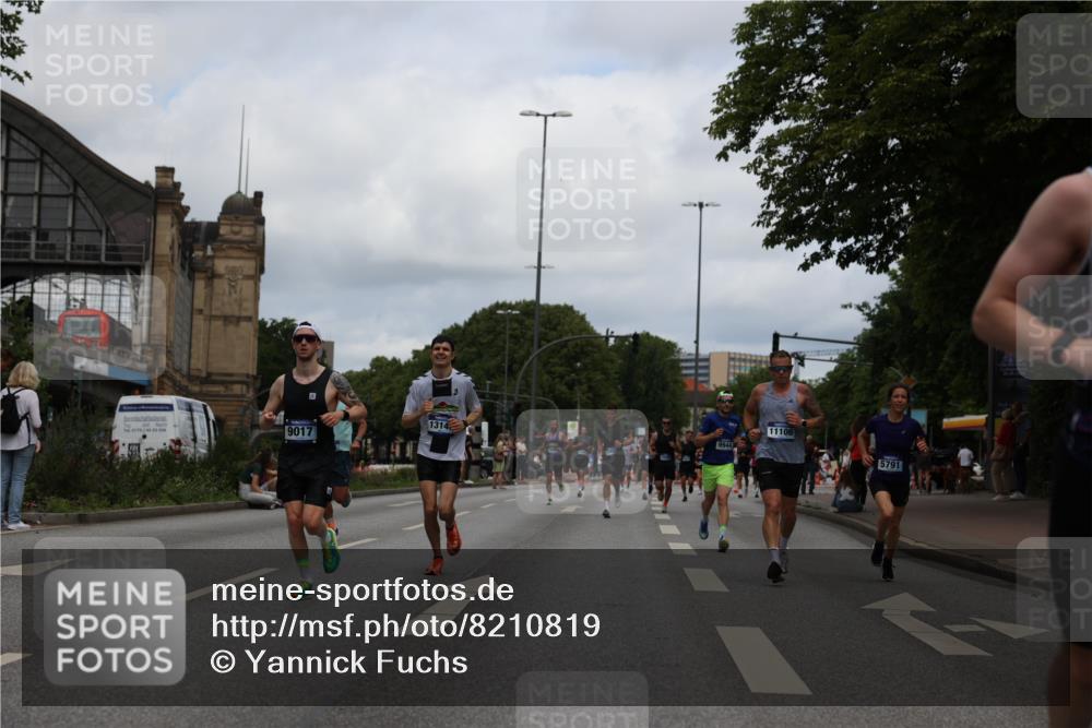 29.06.2025 - hella hamburg halbmarathon Yannick Fuchs http://msf.ph/oto/8210819 29.06.2025 10:32:25 20KM 1505, 2404, 3480, 3790, 5791, 7152, 7154, 7743, 9017, 9643, 9944, 10793, 10922, 11106, 11423, 12900, 13148, 13595, 13900, 15303, 15382, 15888, 16698, 17726, 18103, 18193, 18216, 18277 meine-sportfotos.de