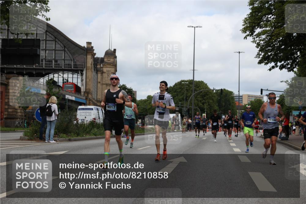 29.06.2025 - hella hamburg halbmarathon Yannick Fuchs http://msf.ph/oto/8210858 29.06.2025 10:32:25 20KM 1505, 2404, 3480, 3790, 5791, 7152, 7154, 7743, 9017, 9643, 9944, 10793, 10922, 11106, 11423, 12900, 13148, 13595, 13900, 15303, 15382, 15888, 16698, 17726, 18103, 18193, 18216, 18277 meine-sportfotos.de
