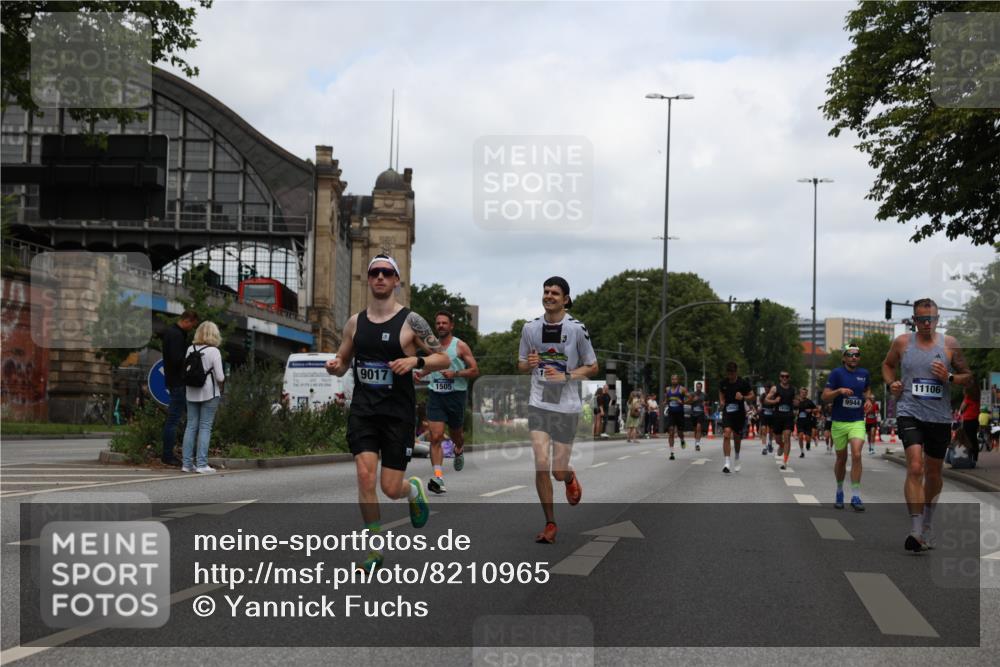 29.06.2025 - hella hamburg halbmarathon Yannick Fuchs http://msf.ph/oto/8210965 29.06.2025 10:32:25 20KM 1505, 2404, 3480, 3790, 5791, 7152, 7154, 7743, 9017, 9643, 9944, 10793, 10922, 11106, 11423, 12900, 13148, 13595, 13900, 15303, 15382, 15888, 16698, 17726, 18103, 18193, 18216, 18277 meine-sportfotos.de