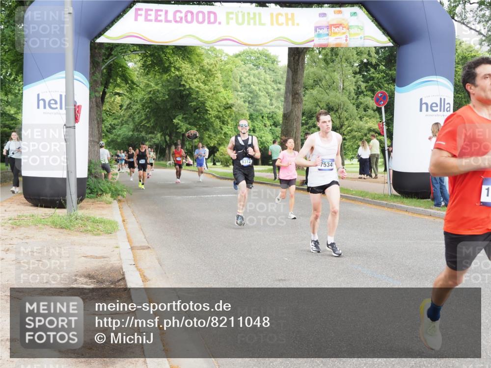 29.06.2025 - hella hamburg halbmarathon MichiJ http://msf.ph/oto/8211048 29.06.2025 10:23:04 Zwischen KM18-KM19 1080, 5193, 6305, 7534, 8312, 9376, 11227, 15902, 18906 meine-sportfotos.de