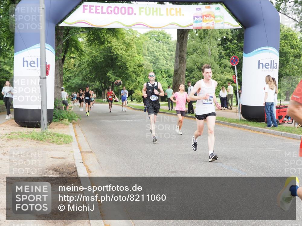 29.06.2025 - hella hamburg halbmarathon MichiJ http://msf.ph/oto/8211060 29.06.2025 10:23:04 Zwischen KM18-KM19 1080, 5193, 6305, 7534, 8312, 9376, 11227, 15902, 18906 meine-sportfotos.de