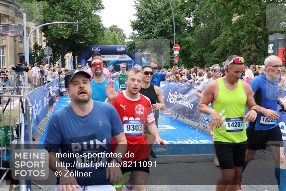 29.06.2025 - hella hamburg halbmarathon Zöllner http://msf.ph/oto/8211091 29.06.2025 10:50:15 Ziel 1119, 1507, 3296, 3562, 7176, 7930, 7932, 8313, 8921, 10371, 11607, 12203, 12235, 13282, 14257, 15620, 18228, 18657, 18658, 18811, 19040 meine-sportfotos.de