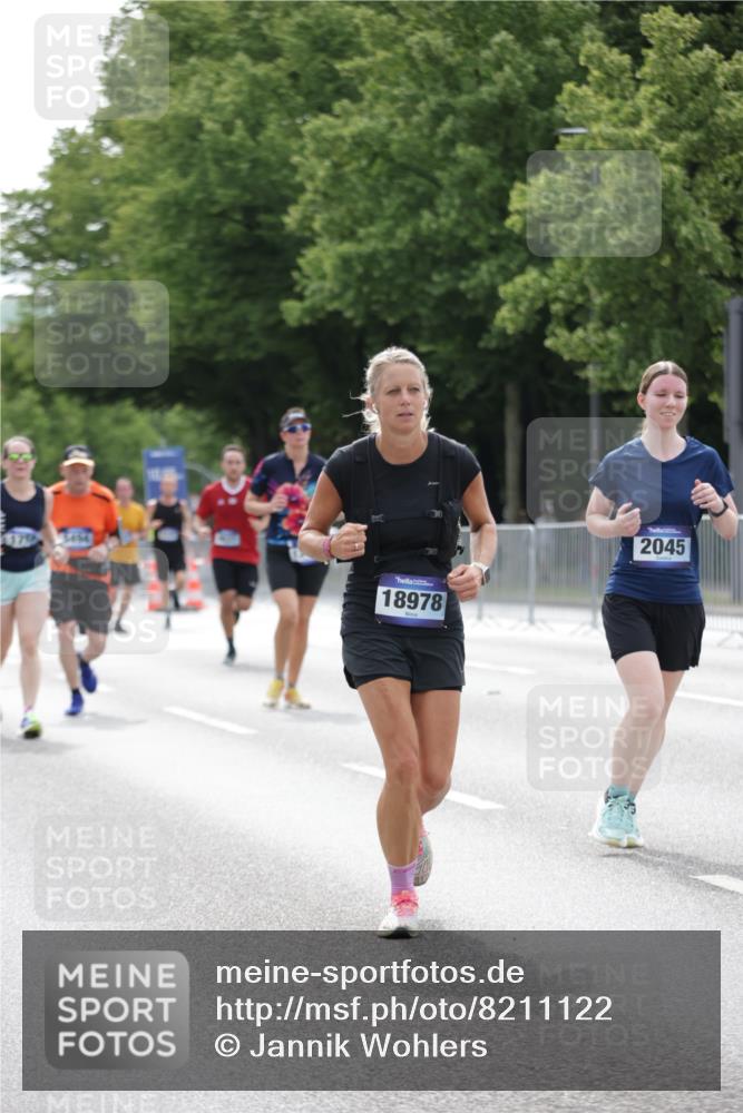 29.06.2025 - hella hamburg halbmarathon Jannik Wohlers http://msf.ph/oto/8211122 29.06.2025 10:26:31 Lombardsbrücke 1793, 1973, 2045, 4358, 4507, 4509, 5494, 6625, 6637, 7069, 8056, 10465, 11110, 11740, 12071, 13462, 15027, 15878, 16479, 18516, 18962, 18978 meine-sportfotos.de