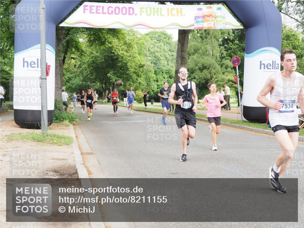 29.06.2025 - hella hamburg halbmarathon MichiJ http://msf.ph/oto/8211155 29.06.2025 10:23:05 Zwischen KM18-KM19 1080, 6305, 7534, 8312, 9376, 11227, 18906 meine-sportfotos.de