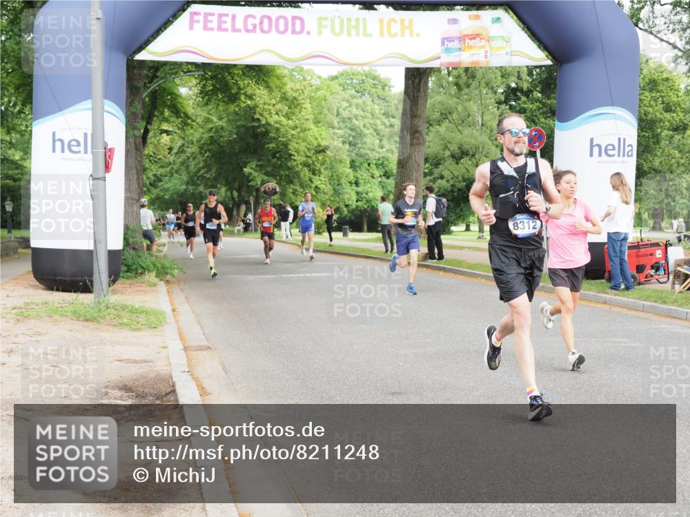 29.06.2025 - hella hamburg halbmarathon MichiJ http://msf.ph/oto/8211248 29.06.2025 10:23:05 Zwischen KM18-KM19 1080, 6305, 7534, 8312, 9376, 11227, 18906 meine-sportfotos.de