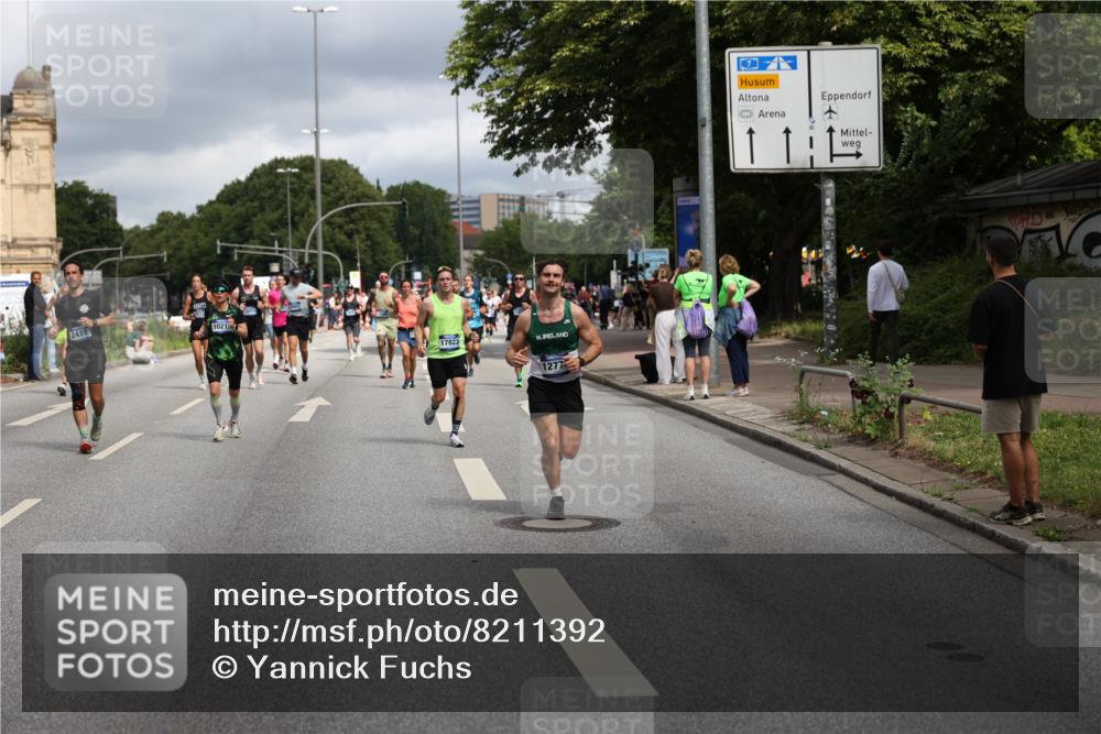29.06.2025 - hella hamburg halbmarathon Yannick Fuchs http://msf.ph/oto/8211392 29.06.2025 10:45:16 20KM 1335, 1366, 2411, 2540, 2636, 2823, 2946, 4297, 4404, 5336, 5600, 5820, 7224, 7369, 7943, 8205, 8261, 8508, 8930, 8989, 9214, 9959, 10057, 10215, 10508, 10603, 10667, 10691, 11124, 11422, 11512, 11625, 11733, 12778, 12949, 13073, 13808, 14125, 14458, 15426, 15480, 15720, 15871, 15899, 16285, 16666, 16907, 17129, 17823, 18182, 18413, 18820, 19007, 19053 meine-sportfotos.de
