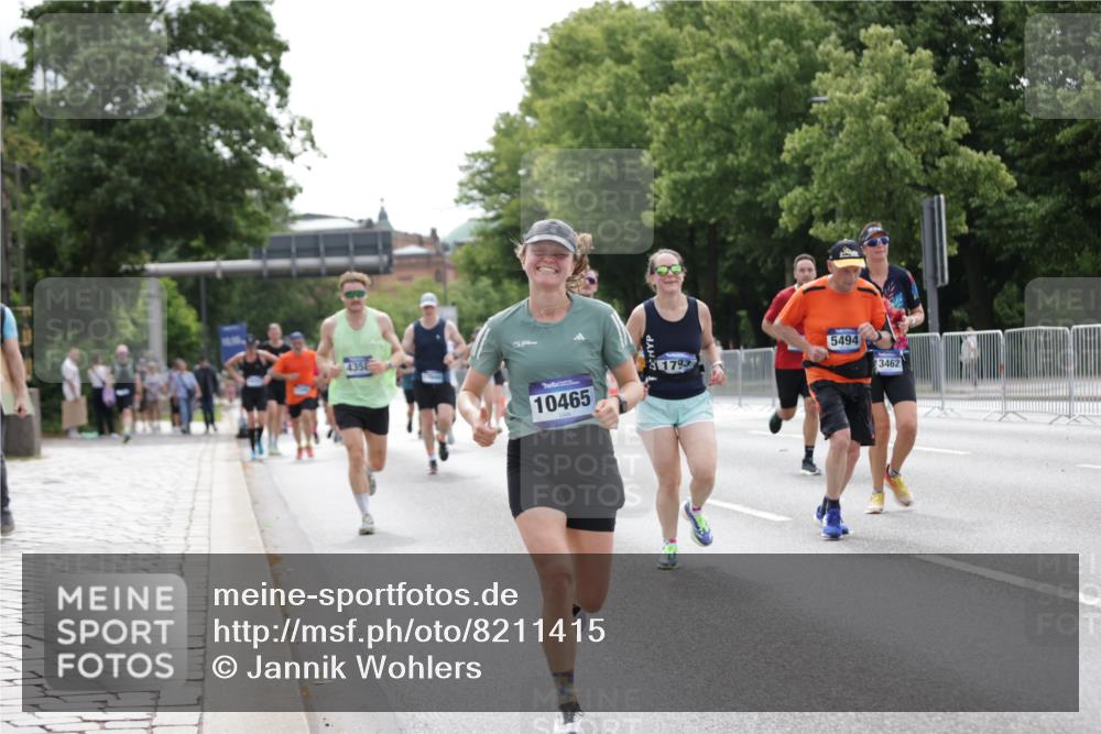 29.06.2025 - hella hamburg halbmarathon Jannik Wohlers http://msf.ph/oto/8211415 29.06.2025 10:26:34 Lombardsbrücke 1530, 1793, 1973, 2045, 2306, 4358, 5494, 5495, 5707, 6625, 6637, 7069, 8056, 9349, 10465, 11110, 11740, 12071, 13462, 14020, 14021, 15108, 15878, 16479, 17049, 17445, 18962, 18976, 18978 meine-sportfotos.de