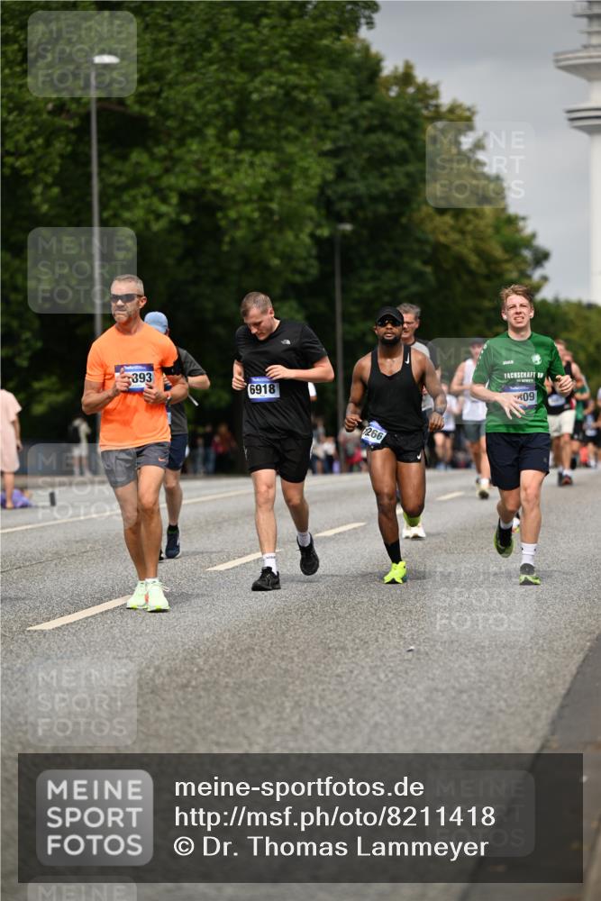 29.06.2025 - hella hamburg halbmarathon Dr. Thomas Lammeyer http://msf.ph/oto/8211418 29.06.2025 10:12:33 Kennedybrücke 1147, 1188, 1527, 2190, 2309, 2978, 4864, 5100, 5347, 5885, 6590, 6918, 7348, 7453, 9071, 9457, 9616, 9966 meine-sportfotos.de