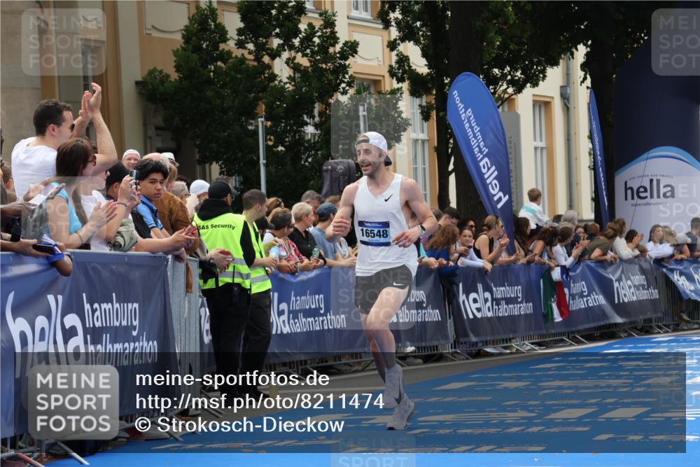 29.06.2025 - hella hamburg halbmarathon Strokosch-Dieckow http://msf.ph/oto/8211474 29.06.2025 10:22:52 Ziel 11624, 16548, 18328 meine-sportfotos.de