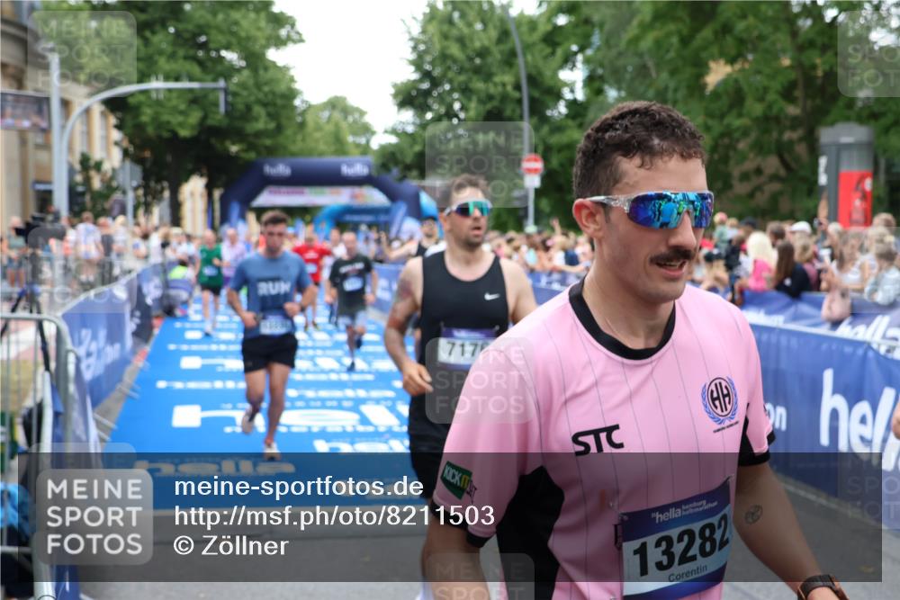 29.06.2025 - hella hamburg halbmarathon Zöllner http://msf.ph/oto/8211503 29.06.2025 10:50:18 Ziel 1119, 3296, 4933, 7176, 7930, 7932, 8921, 10371, 11607, 12235, 12949, 13609, 13690, 15620, 16000, 16242, 18499, 18811, 19040 meine-sportfotos.de