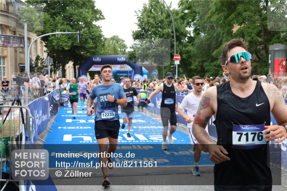 29.06.2025 - hella hamburg halbmarathon Zöllner http://msf.ph/oto/8211561 29.06.2025 10:50:19 Ziel 1119, 4933, 7930, 7932, 8921, 10371, 11607, 12235, 12949, 13609, 13690, 15620, 16000, 16242, 18499, 18811, 19040 meine-sportfotos.de