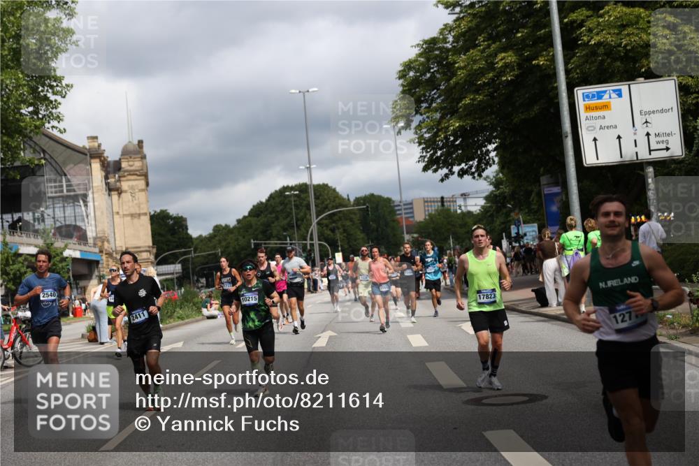 29.06.2025 - hella hamburg halbmarathon Yannick Fuchs http://msf.ph/oto/8211614 29.06.2025 10:45:17 20KM 1335, 1366, 2411, 2540, 2636, 2823, 2946, 4297, 4404, 4967, 5336, 5600, 5820, 7224, 7369, 7943, 8205, 8261, 8508, 8930, 8989, 9214, 9959, 10057, 10215, 10508, 10603, 10667, 10691, 11124, 11422, 11512, 11625, 11733, 12778, 12949, 13073, 13808, 14458, 15426, 15480, 15720, 15871, 15899, 16666, 16907, 17129, 17823, 18182, 18413, 18820, 19007, 19053 meine-sportfotos.de