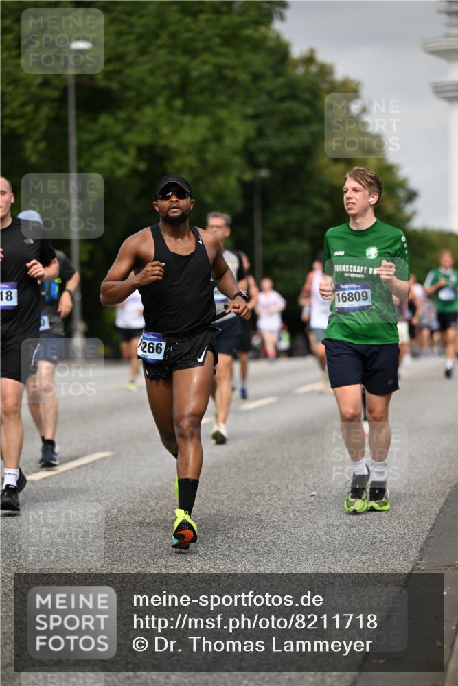 29.06.2025 - hella hamburg halbmarathon Dr. Thomas Lammeyer http://msf.ph/oto/8211718 29.06.2025 10:12:36 Kennedybrücke 1147, 1188, 1527, 2190, 2309, 2978, 4864, 5100, 5885, 6590, 6918, 7348, 7453, 9071, 9457, 9616, 9718, 9966 meine-sportfotos.de