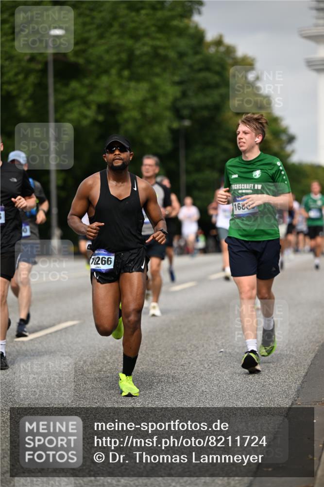 29.06.2025 - hella hamburg halbmarathon Dr. Thomas Lammeyer http://msf.ph/oto/8211724 29.06.2025 10:12:36 Kennedybrücke 1147, 1188, 1527, 2190, 2309, 2978, 4864, 5100, 5885, 6590, 6918, 7348, 7453, 9071, 9457, 9616, 9718, 9966 meine-sportfotos.de