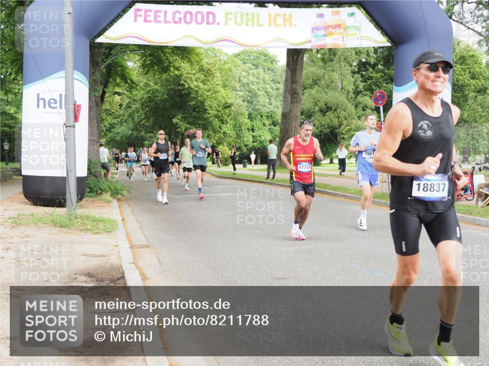 29.06.2025 - hella hamburg halbmarathon MichiJ http://msf.ph/oto/8211788 29.06.2025 10:23:10 Zwischen KM18-KM19 7534, 7901, 8312, 11227, 16243, 17751, 18837 meine-sportfotos.de