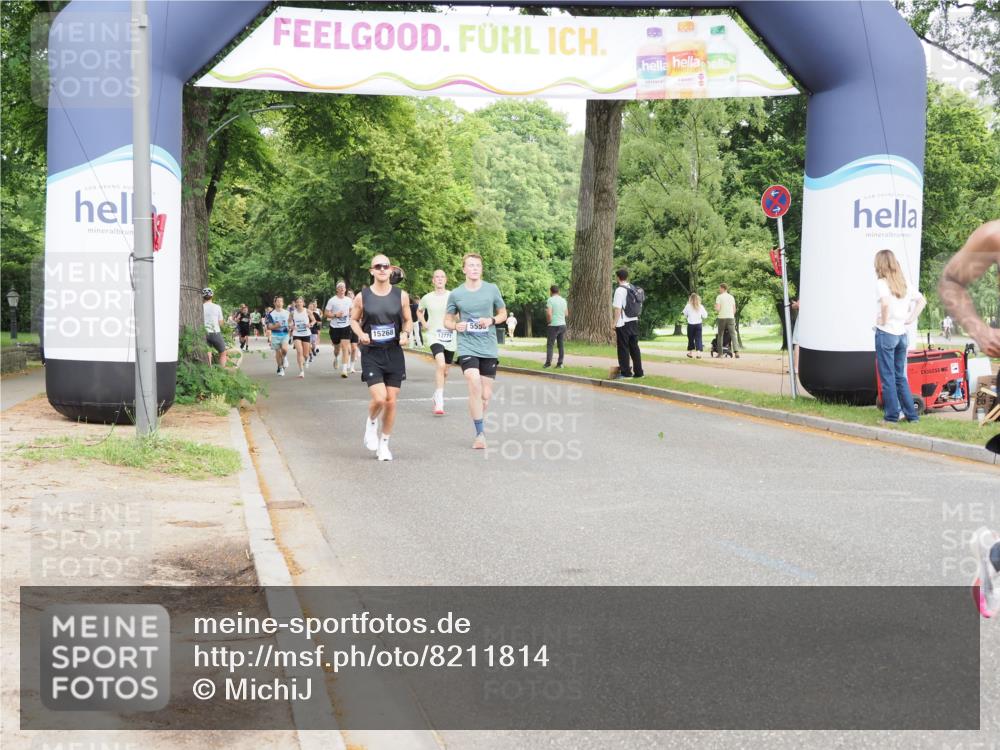 29.06.2025 - hella hamburg halbmarathon MichiJ http://msf.ph/oto/8211814 29.06.2025 10:23:11 Zwischen KM18-KM19 7534, 7901, 8312, 16243, 17751, 18837 meine-sportfotos.de