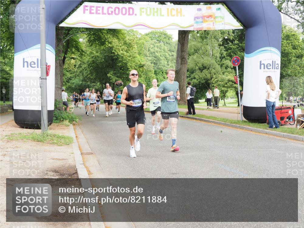 29.06.2025 - hella hamburg halbmarathon MichiJ http://msf.ph/oto/8211884 29.06.2025 10:23:12 Zwischen KM18-KM19 7901, 8312, 13771, 16243, 17751, 18837 meine-sportfotos.de