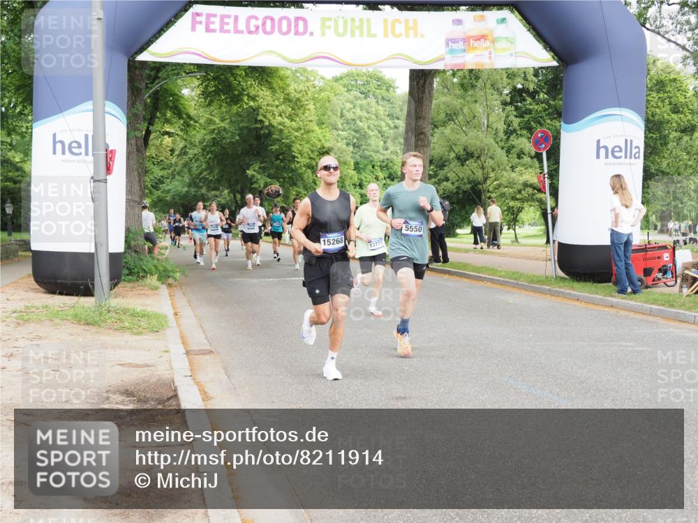29.06.2025 - hella hamburg halbmarathon MichiJ http://msf.ph/oto/8211914 29.06.2025 10:23:13 Zwischen KM18-KM19 5550, 7901, 13771, 15268, 16243, 17751, 18837 meine-sportfotos.de