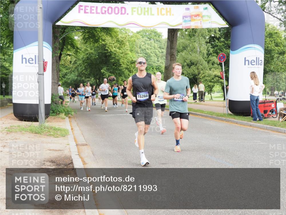 29.06.2025 - hella hamburg halbmarathon MichiJ http://msf.ph/oto/8211993 29.06.2025 10:23:13 Zwischen KM18-KM19 5550, 7901, 13771, 15268, 16243, 17751, 18837 meine-sportfotos.de